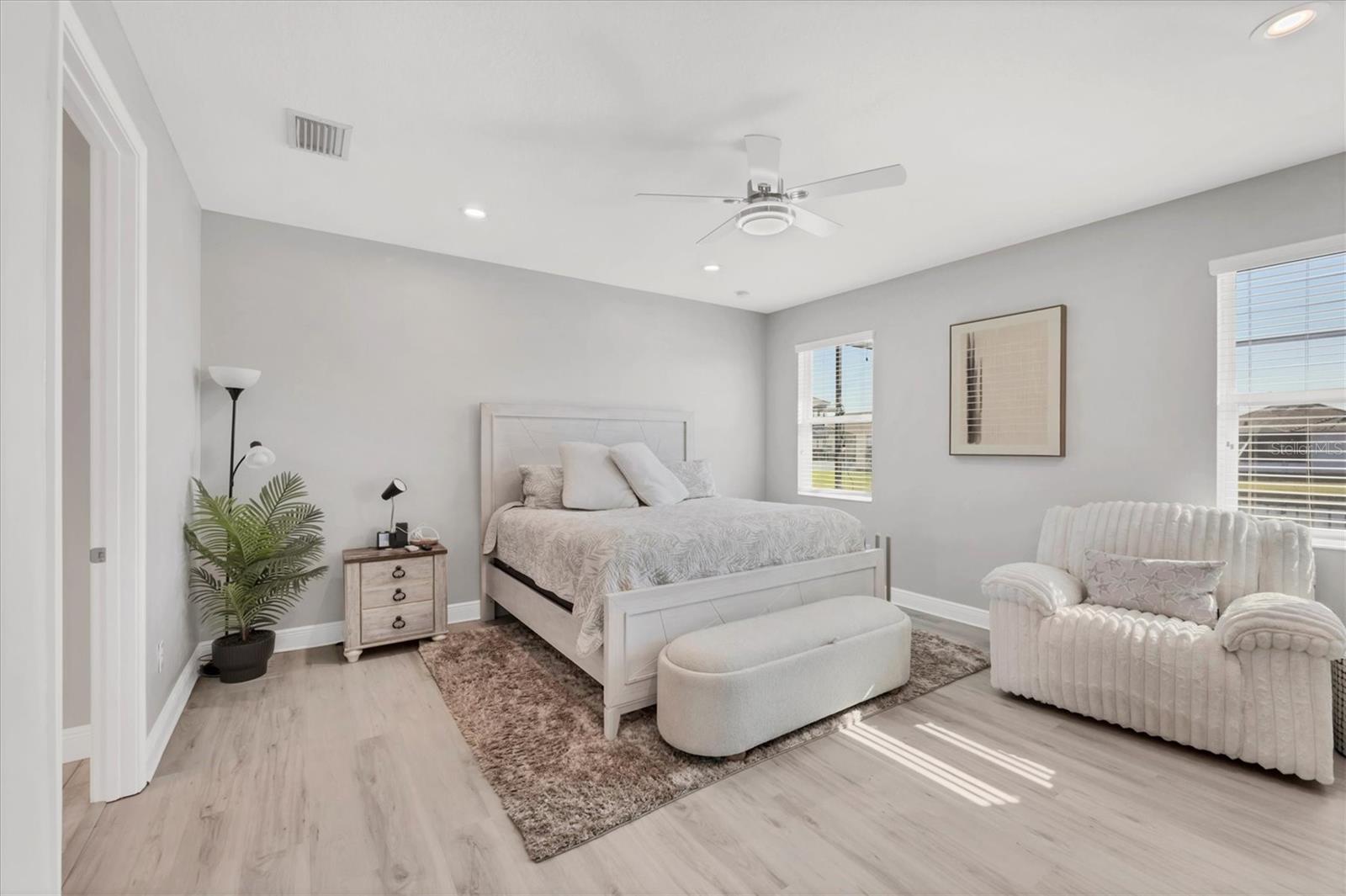 Image 16 of 61 For 6233 Champions Row Street