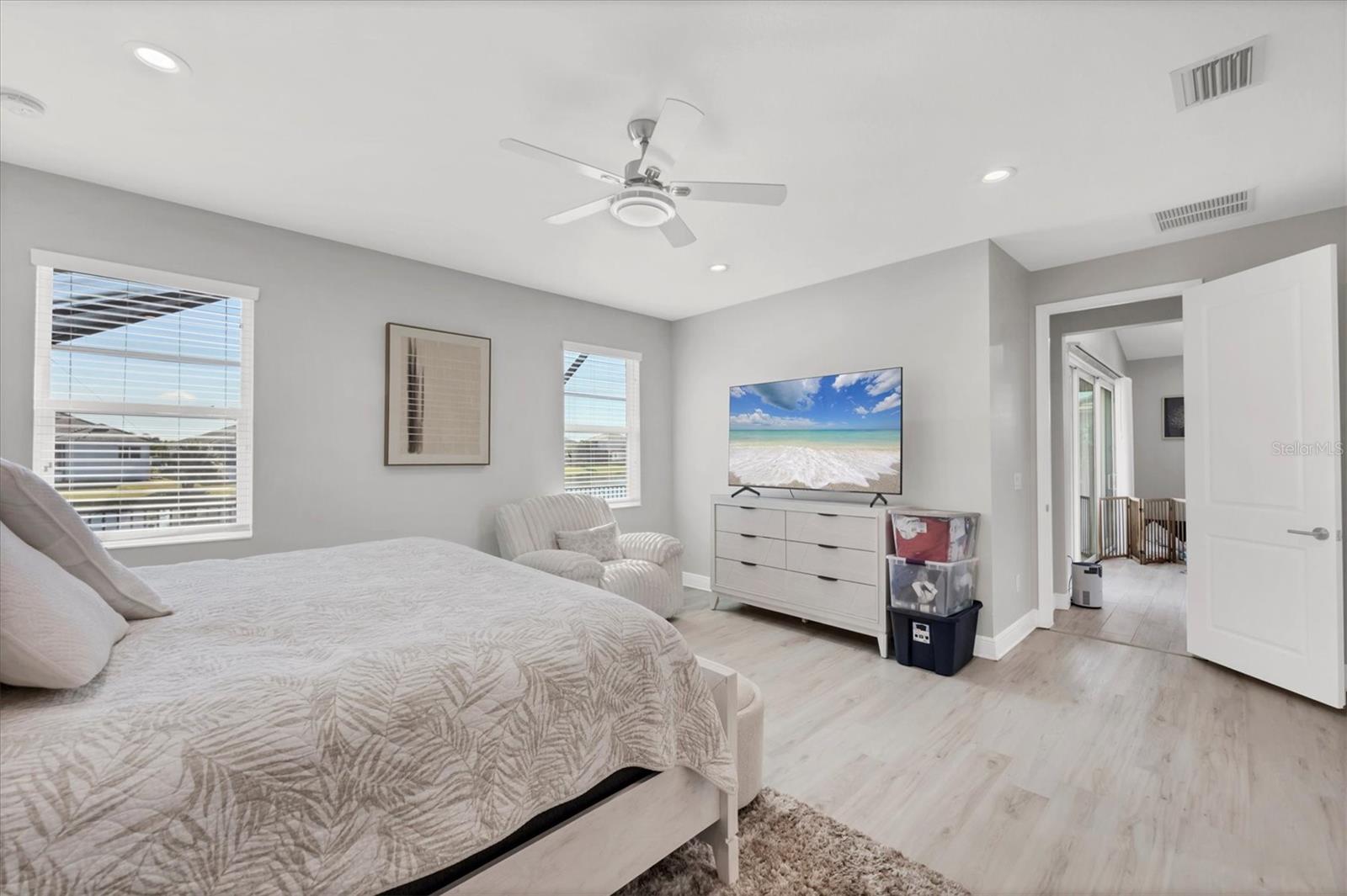 Image 17 of 61 For 6233 Champions Row Street