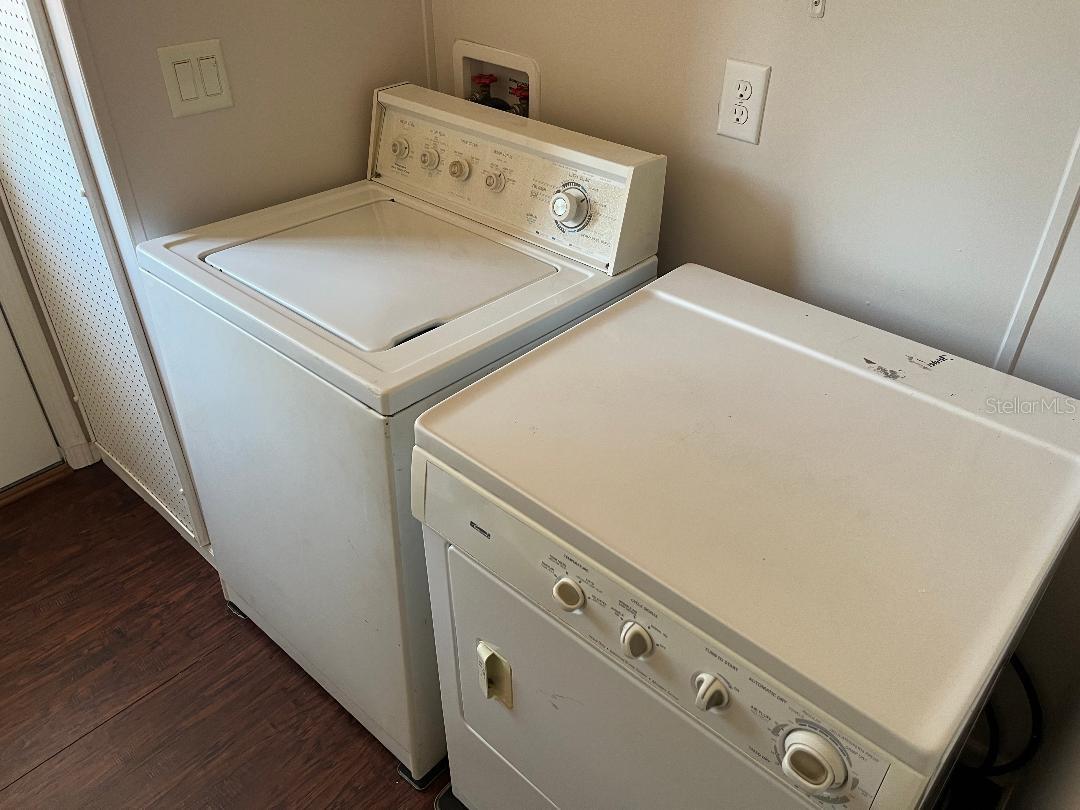 Image 14 of 18 For 510 Beverly Avenue