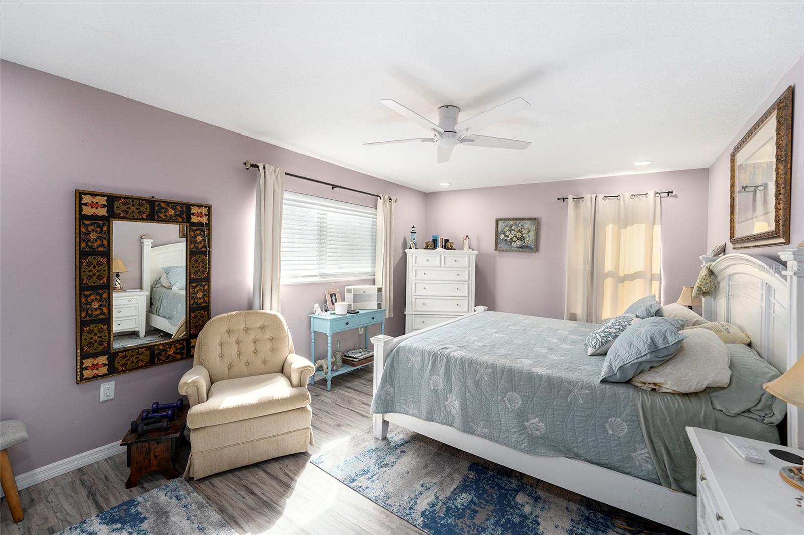 Listing photo id 11 for 516 Crest Avenue