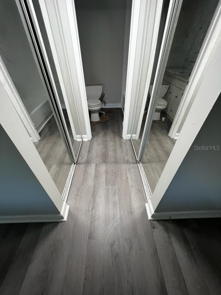 Image 7 of 14 For 6326 Newtown Circle 26b4