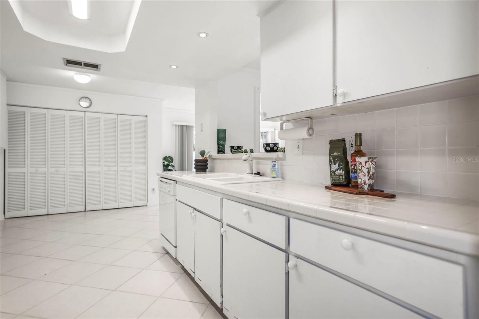 Image 11 of 66 For 1128 Lanyard Street