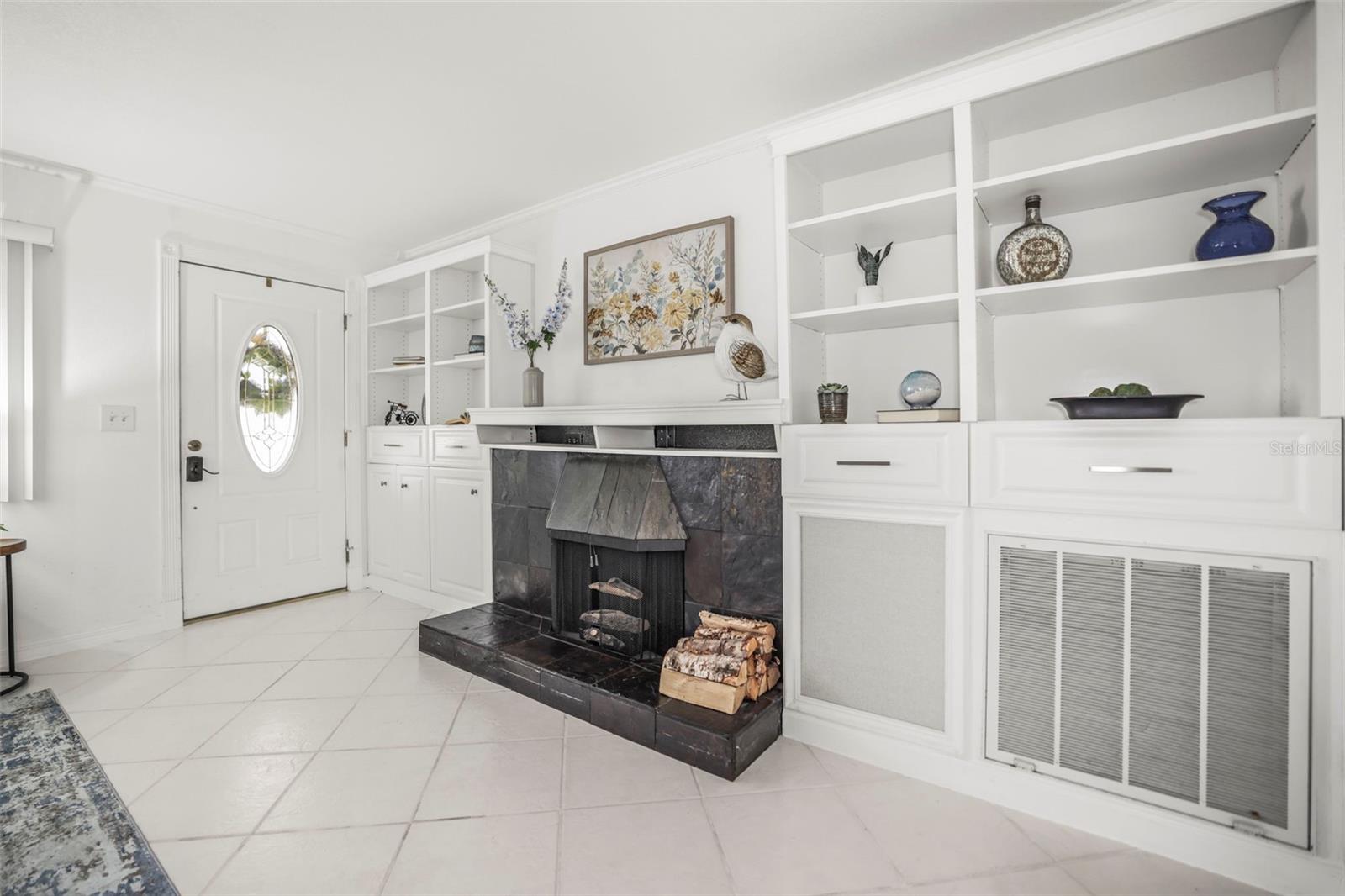 Image 21 of 66 For 1128 Lanyard Street