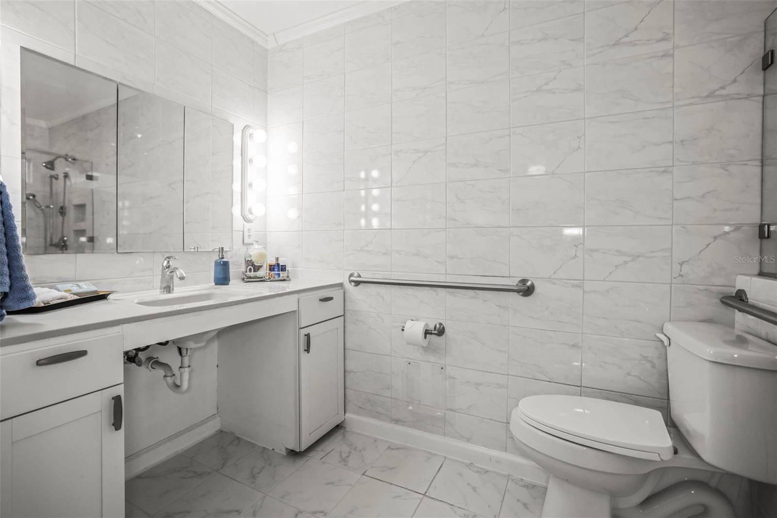 Image 27 of 66 For 1128 Lanyard Street