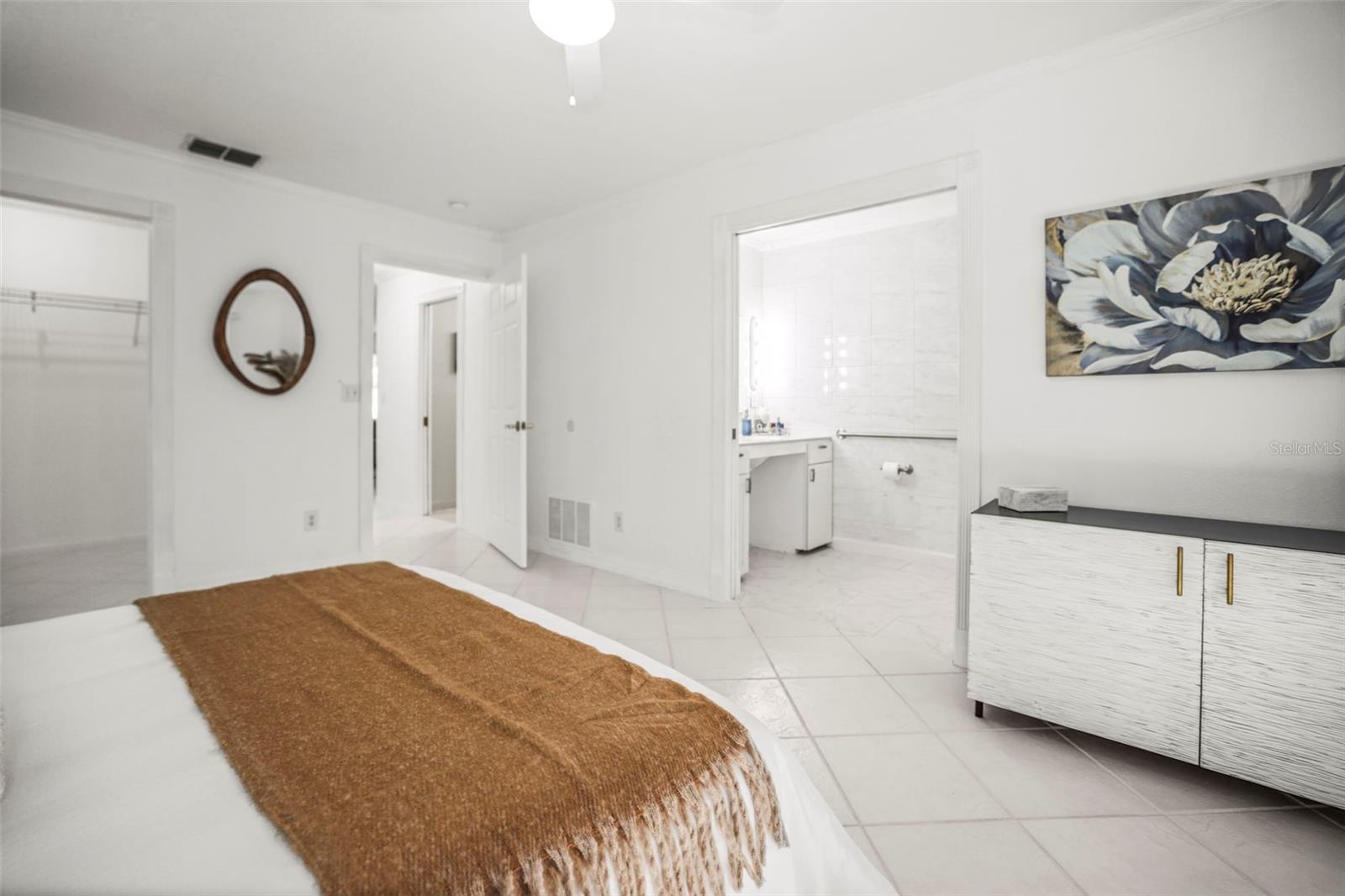 Image 36 of 66 For 1128 Lanyard Street