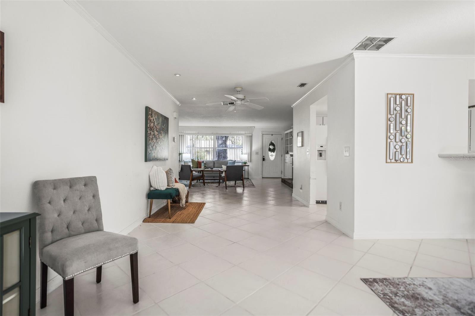 Image 4 of 66 For 1128 Lanyard Street