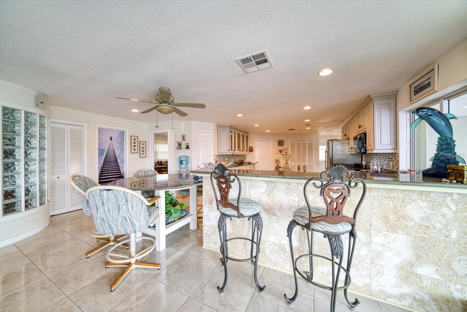 Image 17 of 47 For 206 Poinciana Lane