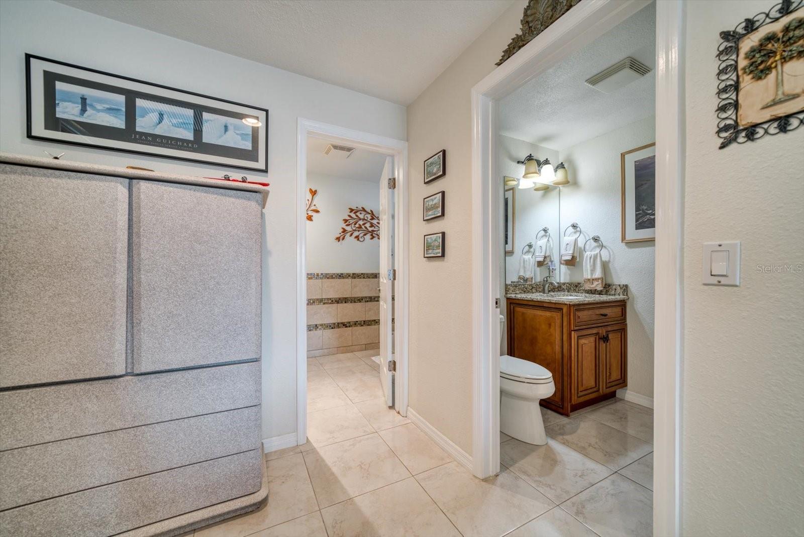 Image 25 of 47 For 206 Poinciana Lane