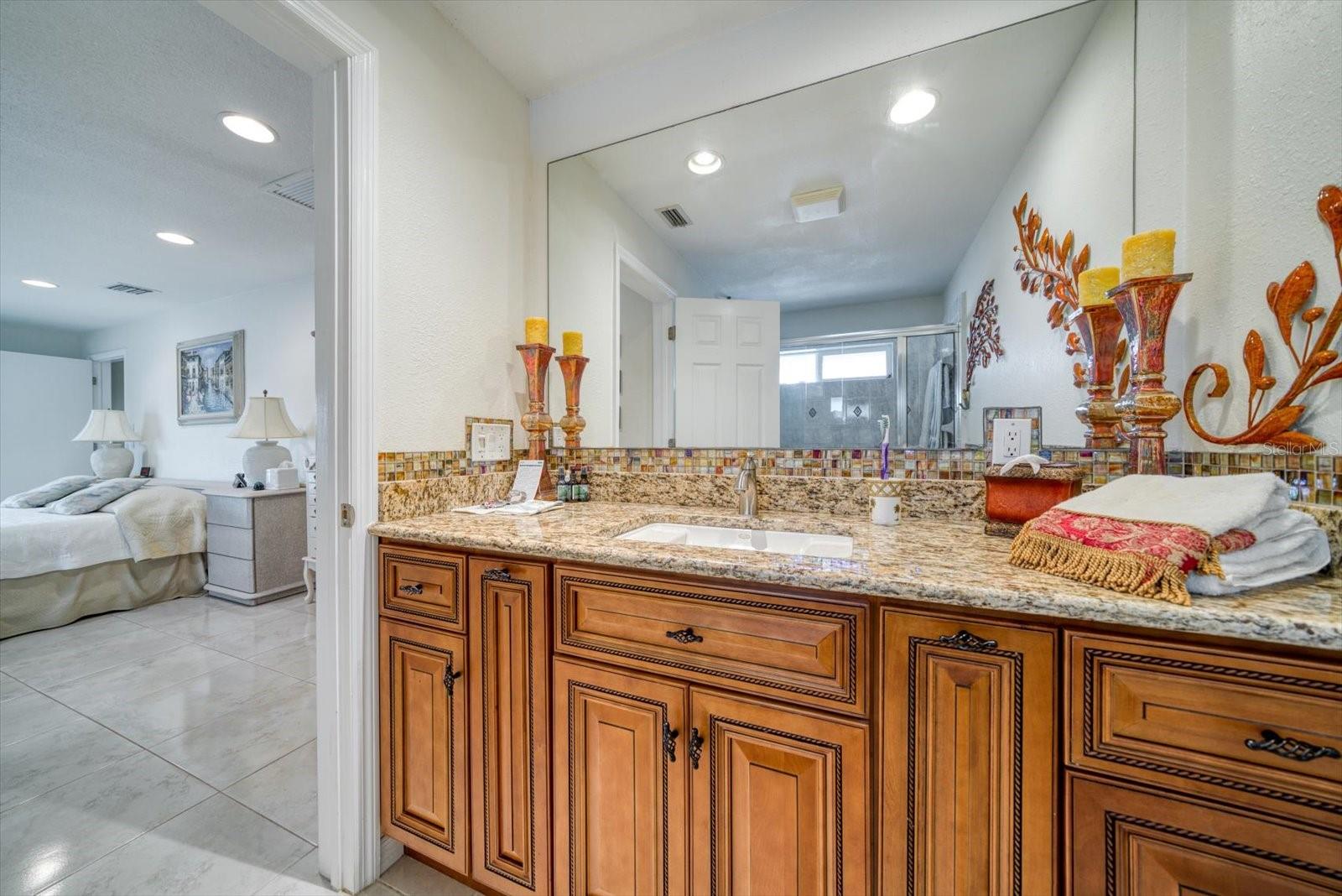 Image 27 of 47 For 206 Poinciana Lane