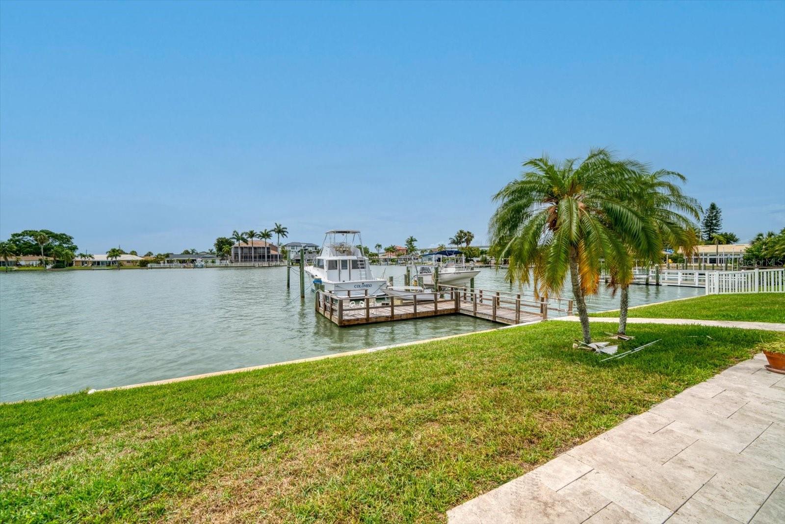 Image 42 of 47 For 206 Poinciana Lane