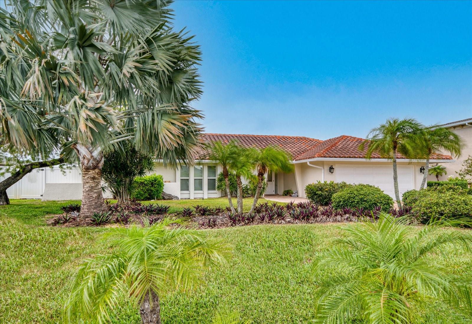 Image 44 of 47 For 206 Poinciana Lane