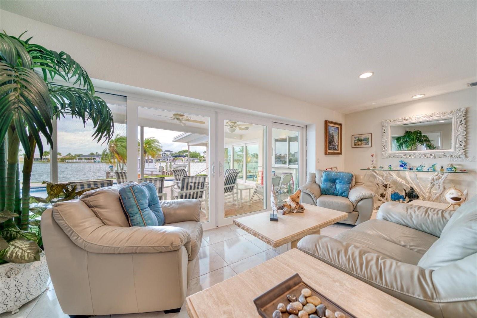 Image 9 of 47 For 206 Poinciana Lane