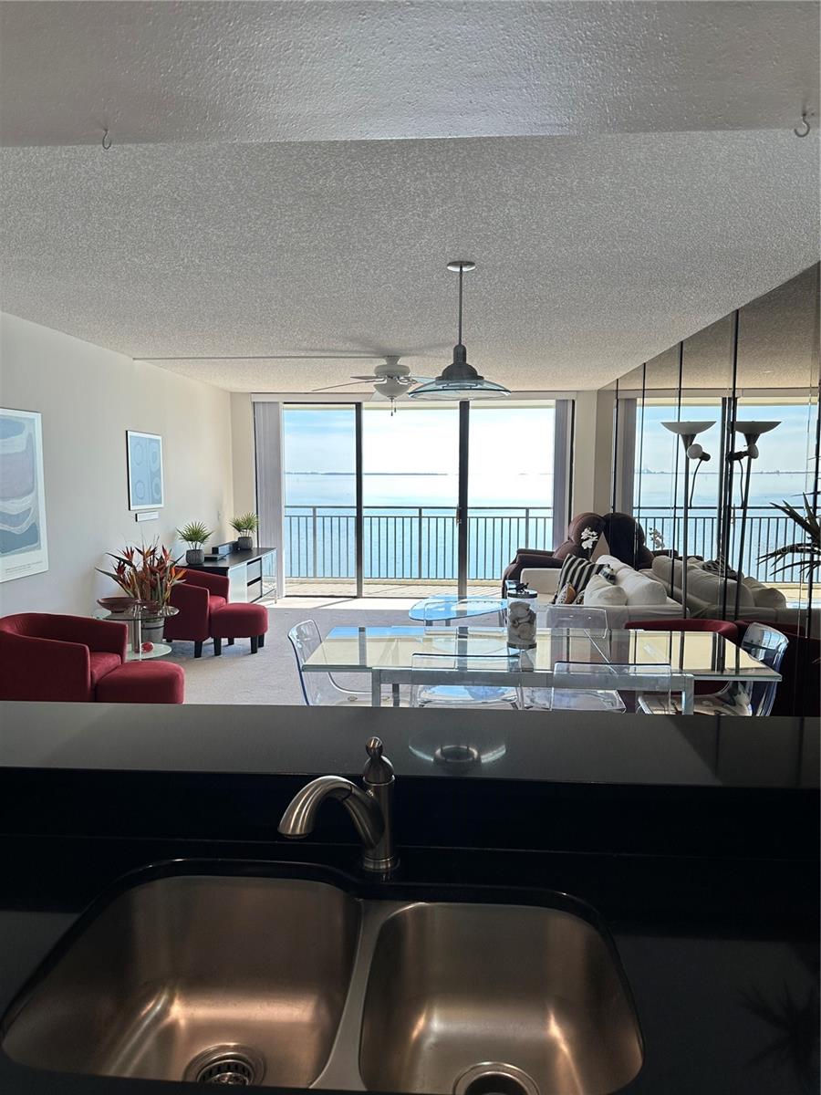 Image 14 of 48 For 5700 Escondida Boulevard S 403