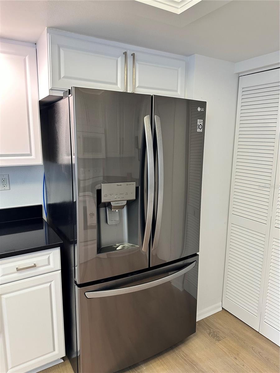 Image 19 of 48 For 5700 Escondida Boulevard S 403