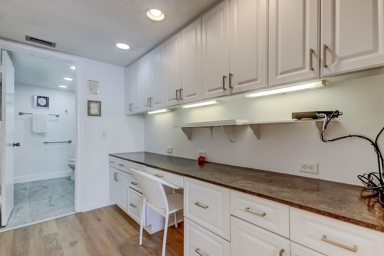 Image 25 of 48 For 5700 Escondida Boulevard S 403