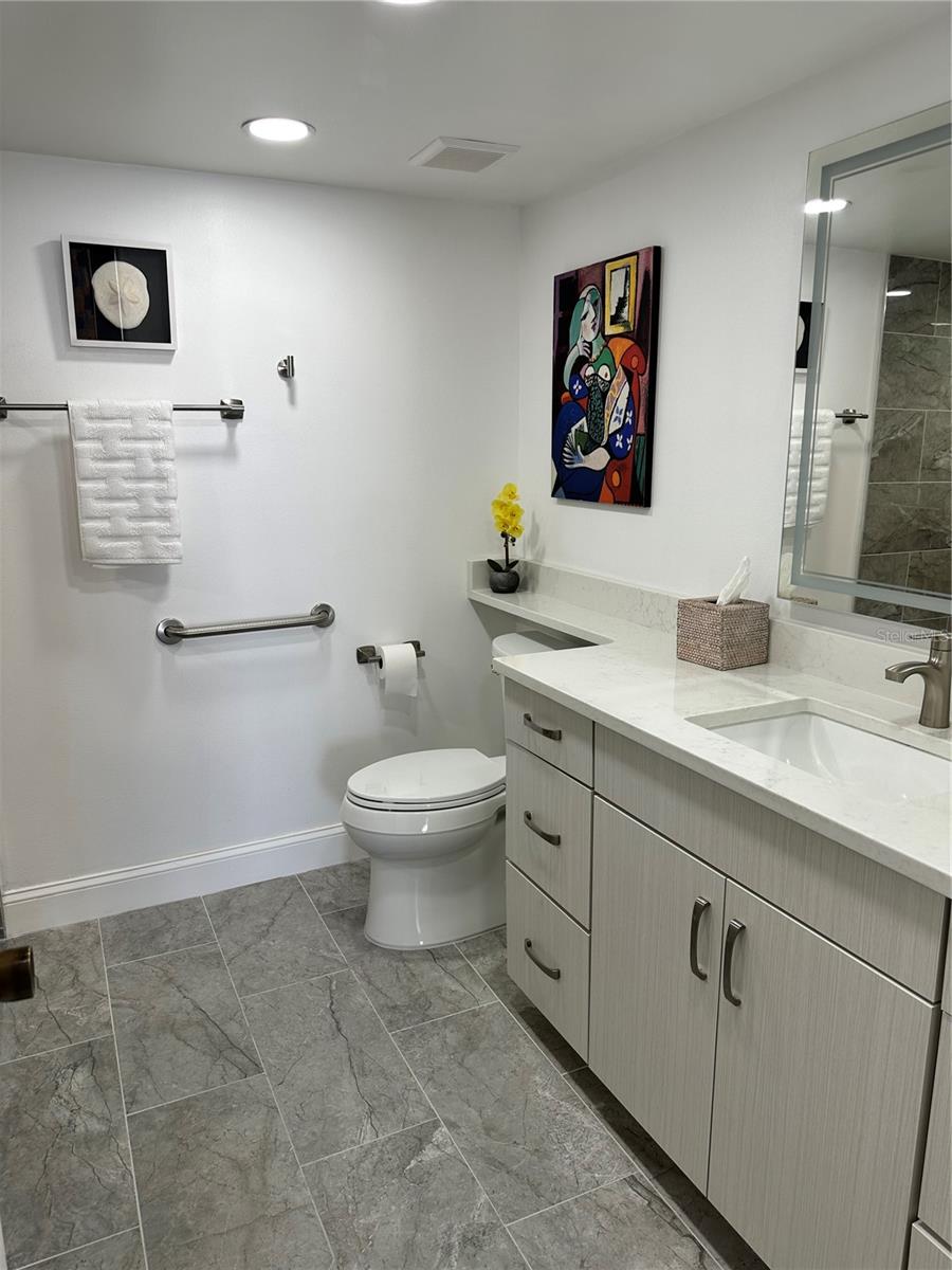 Image 27 of 48 For 5700 Escondida Boulevard S 403