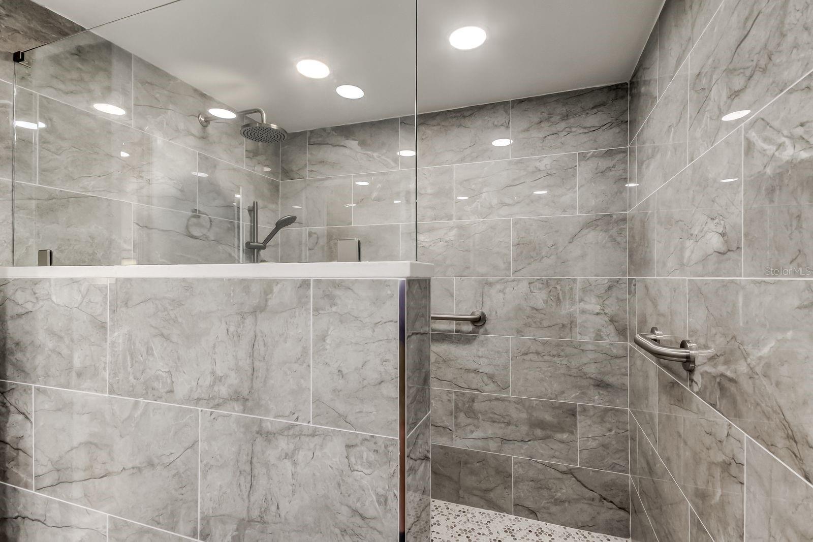 Image 29 of 48 For 5700 Escondida Boulevard S 403