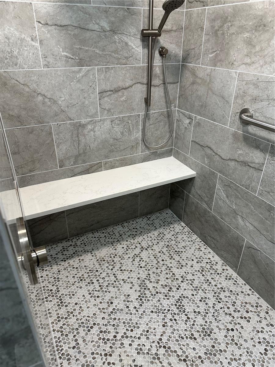 Image 31 of 48 For 5700 Escondida Boulevard S 403