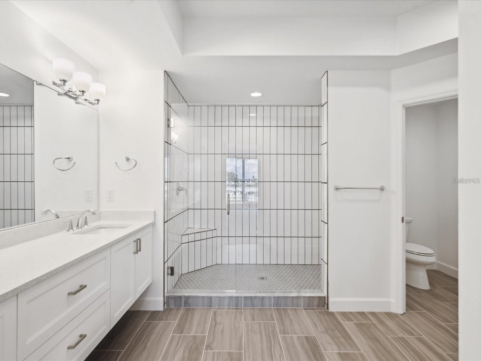 Image 26 of 40 For 125 Island Way 304