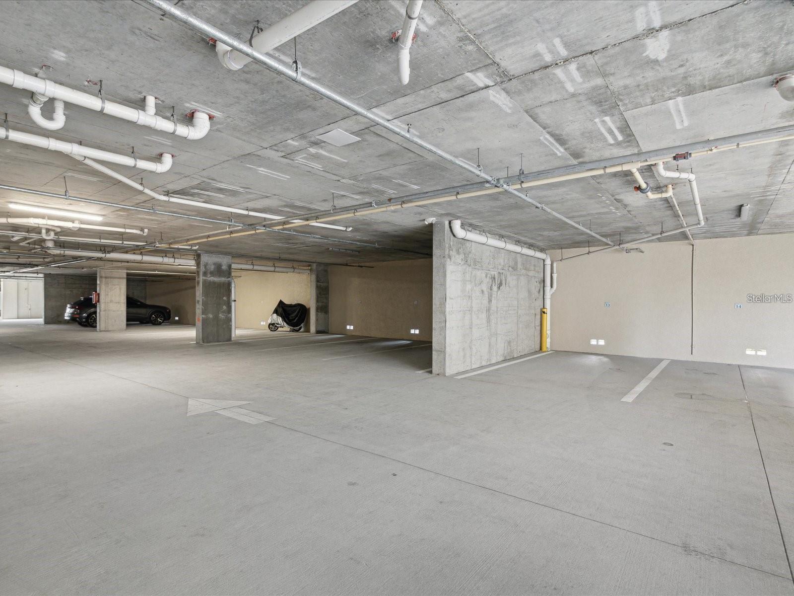 Image 35 of 40 For 125 Island Way 304