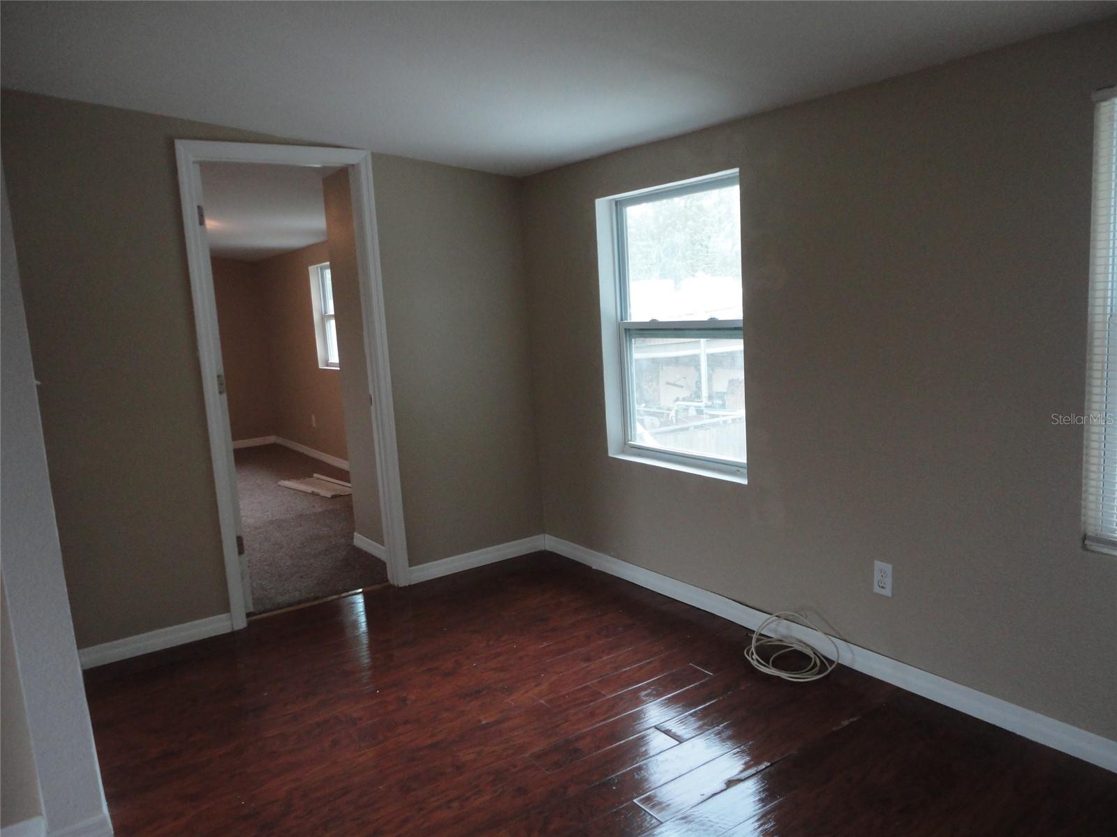 Image 10 of 24 For 2735 41st Avenue N