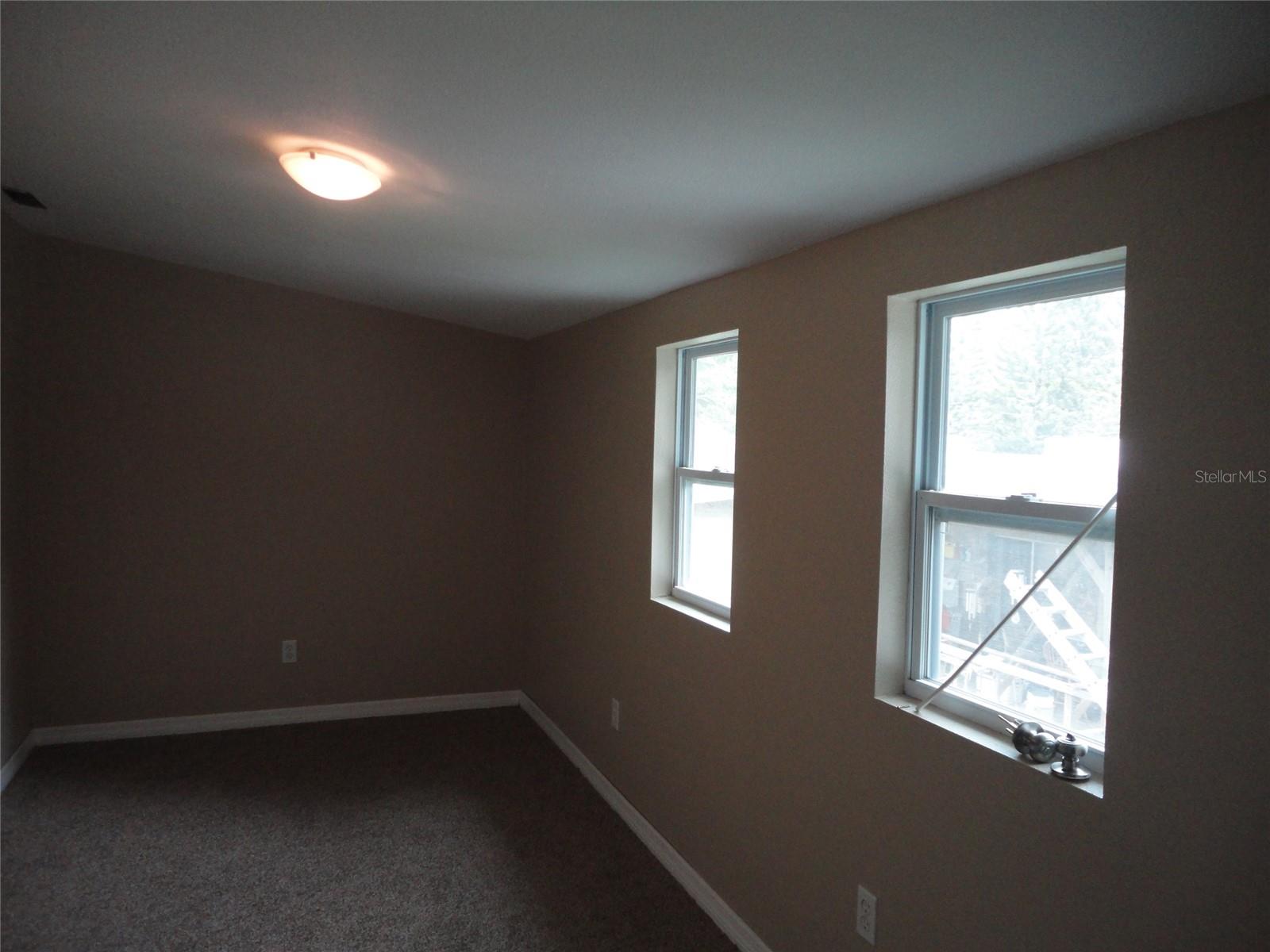 Image 12 of 24 For 2735 41st Avenue N