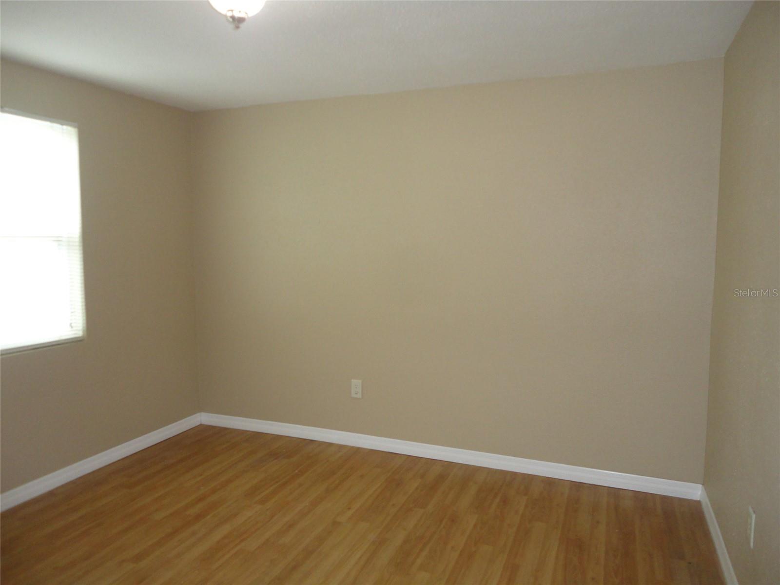 Image 14 of 24 For 2735 41st Avenue N