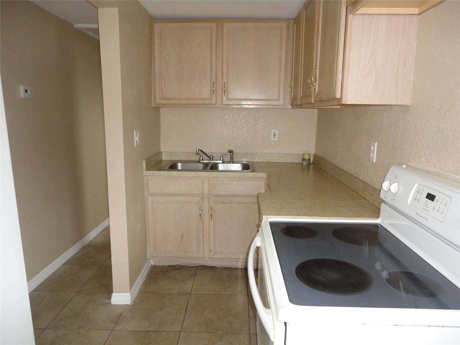 Image 17 of 24 For 2735 41st Avenue N