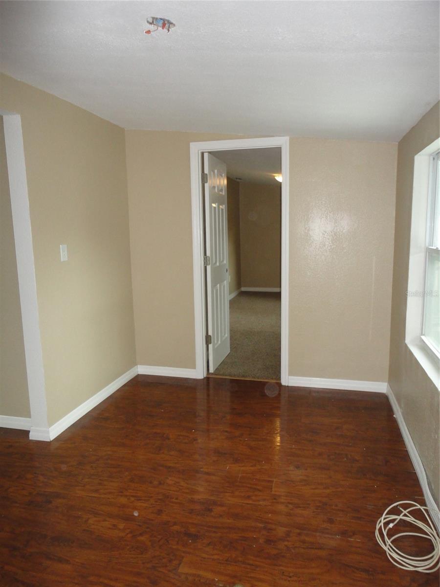 Image 6 of 24 For 2735 41st Avenue N