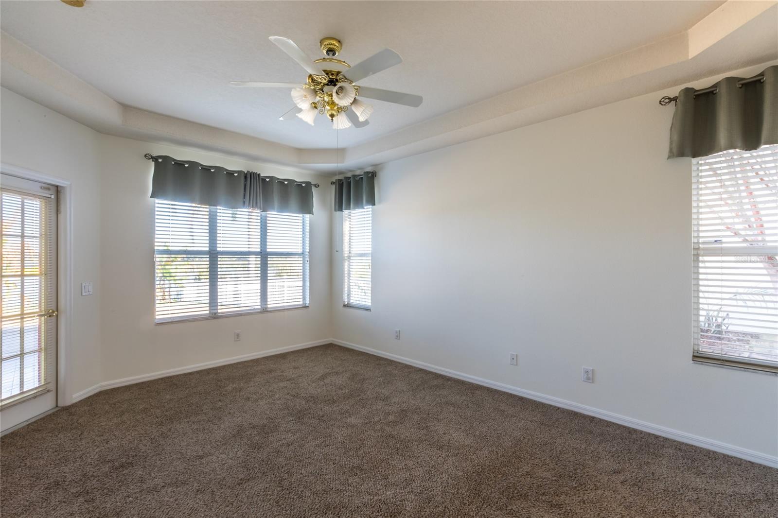 Image 23 of 28 For 7209 Colonial Lake Drive