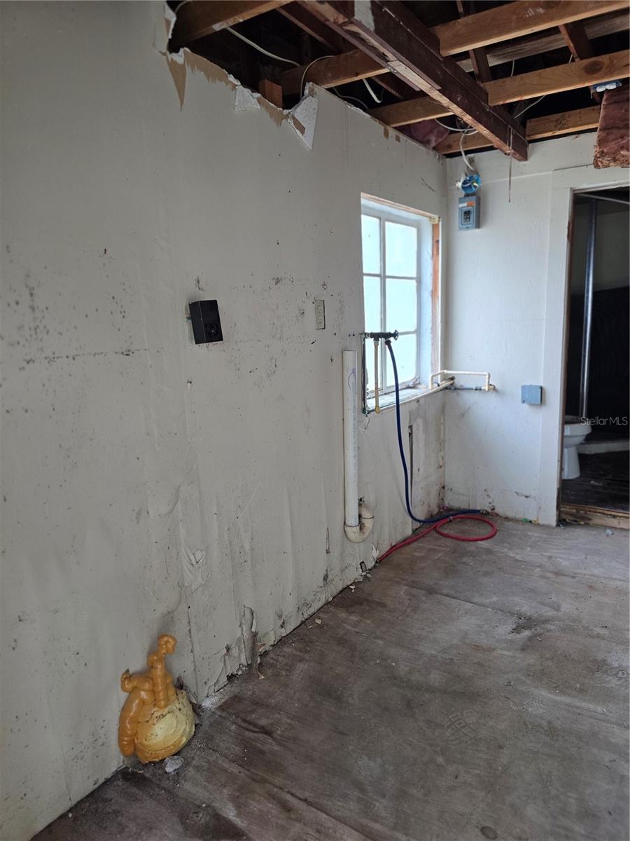 Image 17 of 23 For 14140 Parsley Drive