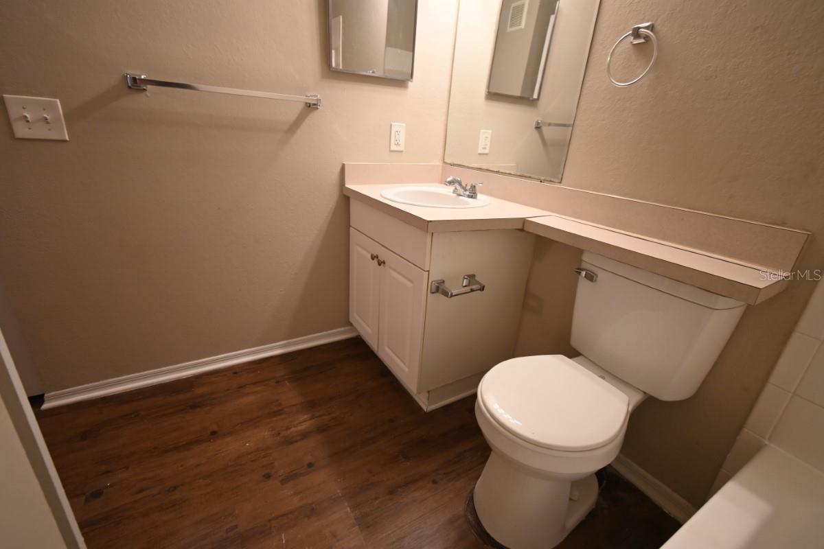 Image 21 of 42 For 36232 Misty Oaks Drive 103