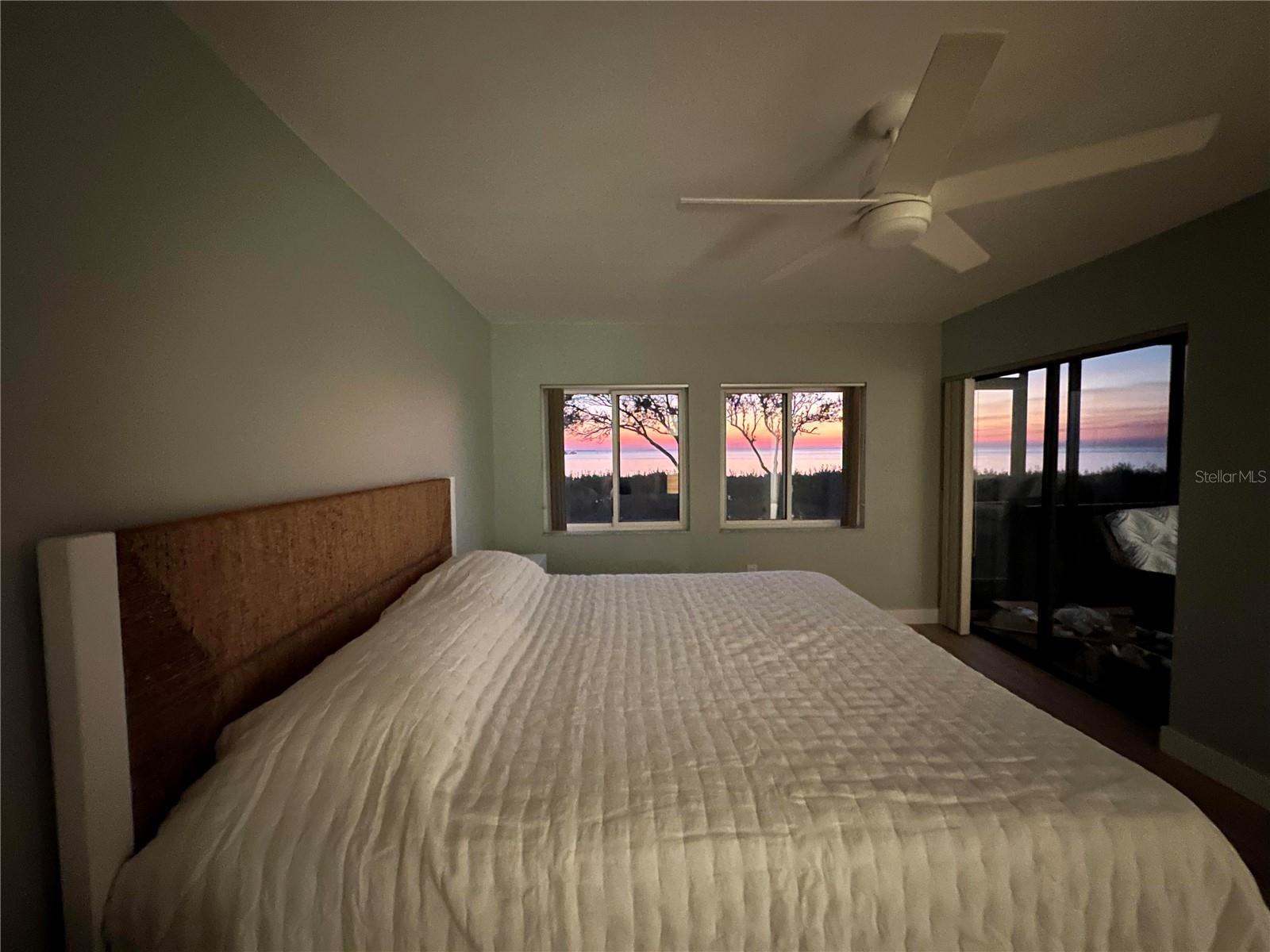 Image 15 of 35 For 1814 Mariner Drive 159