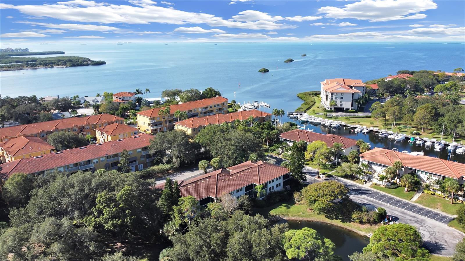 Image 22 of 35 For 1814 Mariner Drive 159