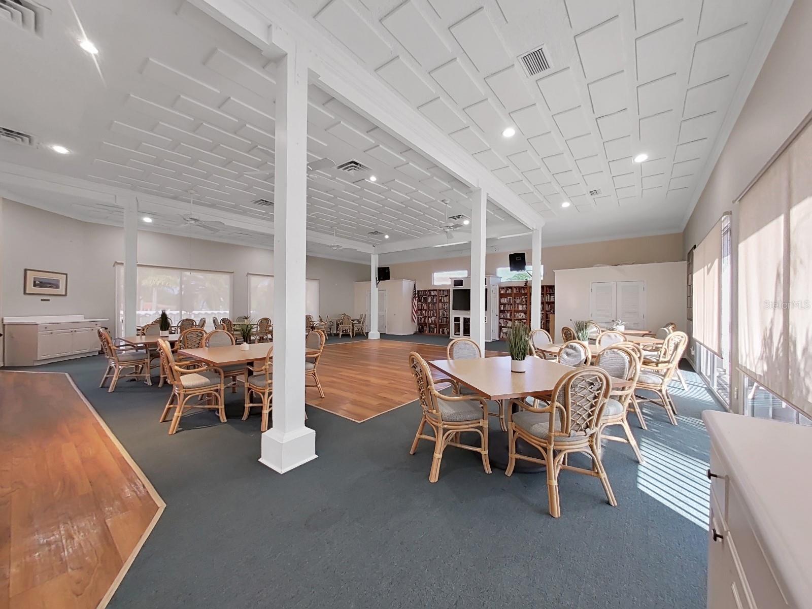 Image 30 of 35 For 1814 Mariner Drive 159