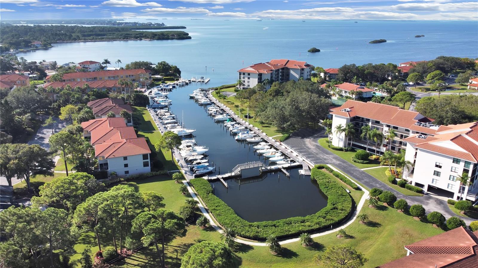 Image 33 of 35 For 1814 Mariner Drive 159