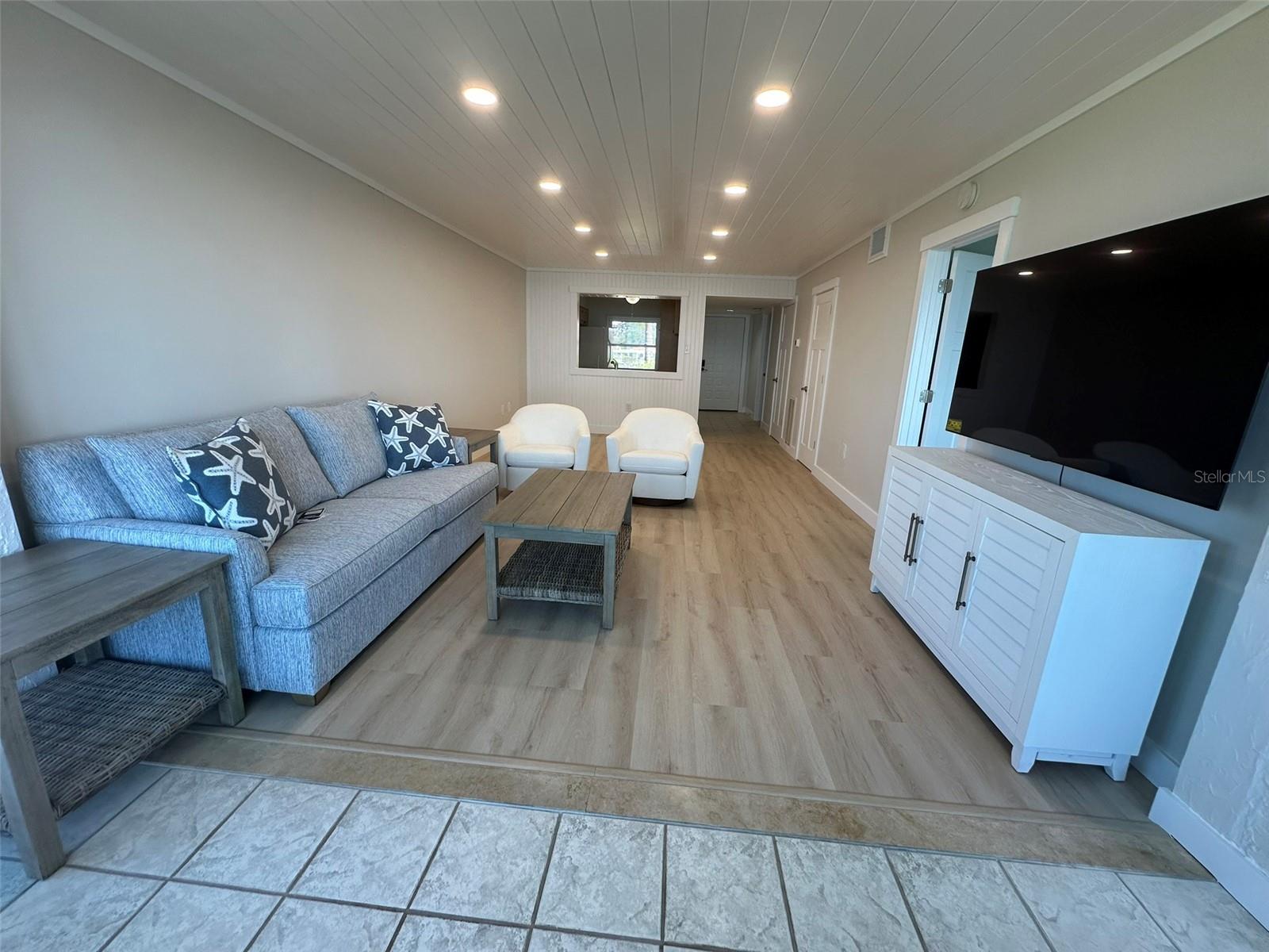 Image 9 of 35 For 1814 Mariner Drive 159