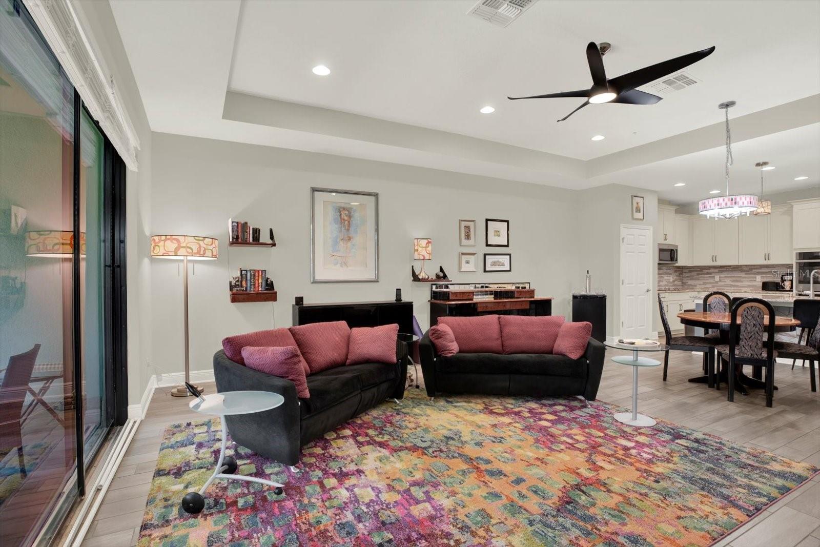 Listing photo id 9 for 19323 Hawk Valley Drive