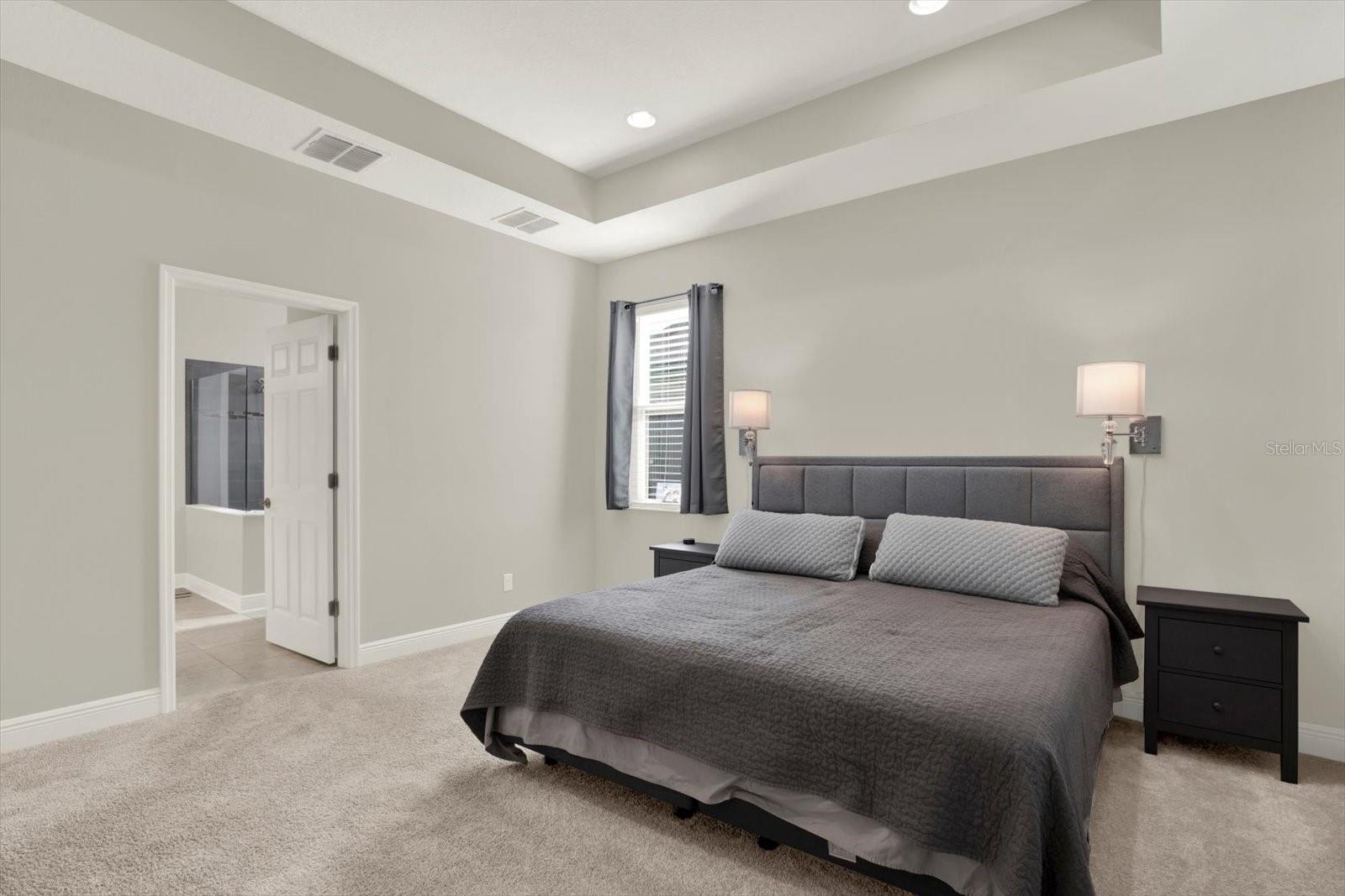 Listing photo id 11 for 19323 Hawk Valley Drive