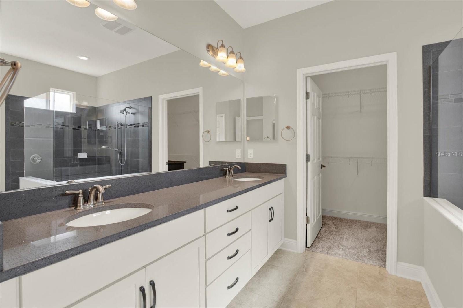 Listing photo id 15 for 19323 Hawk Valley Drive