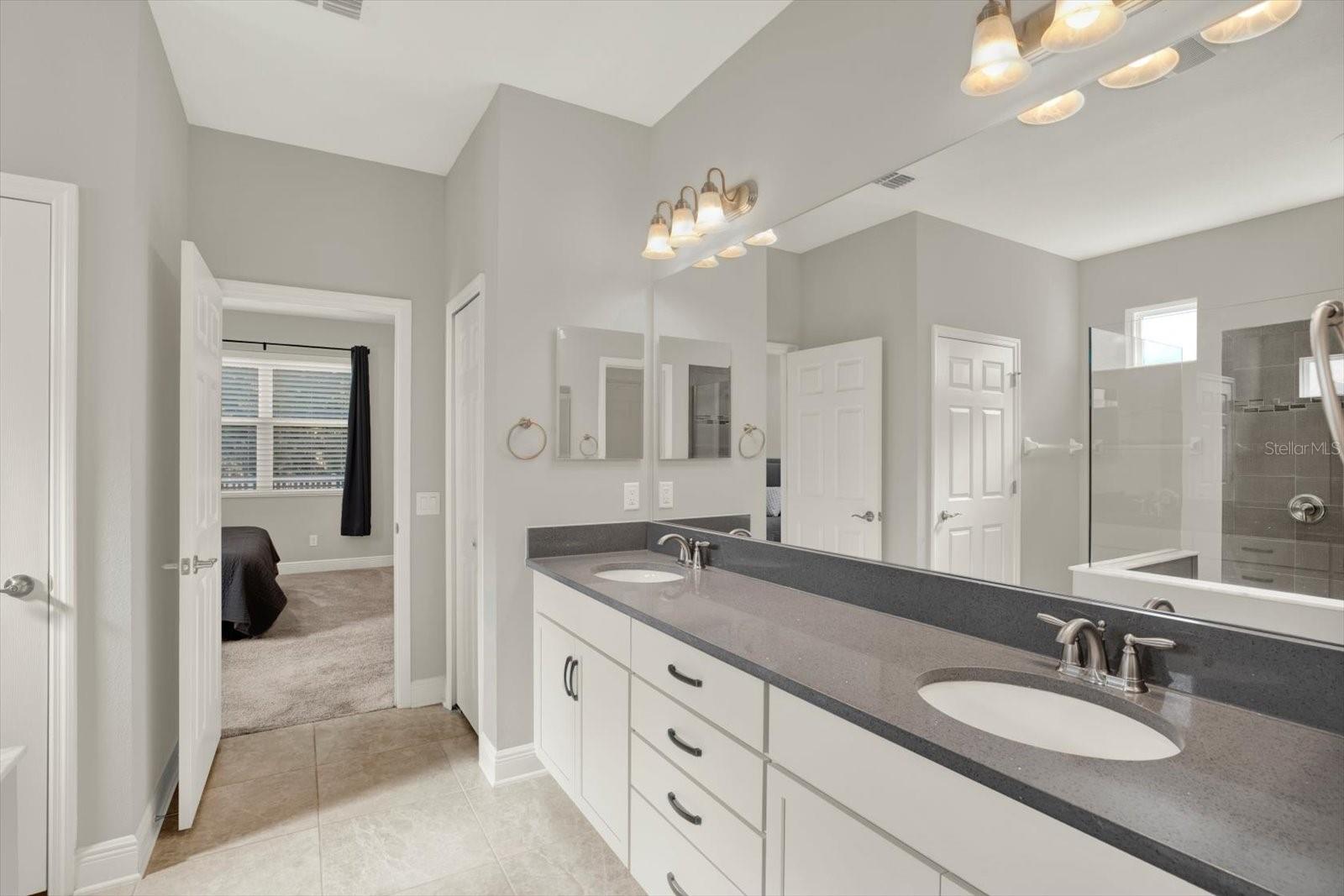 Listing photo id 16 for 19323 Hawk Valley Drive