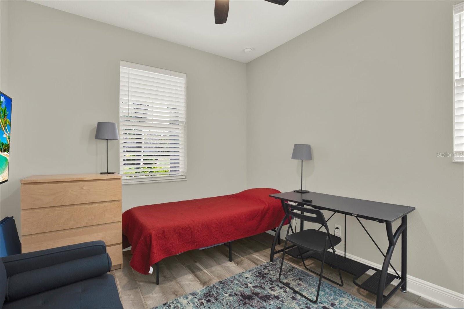 Listing photo id 18 for 19323 Hawk Valley Drive