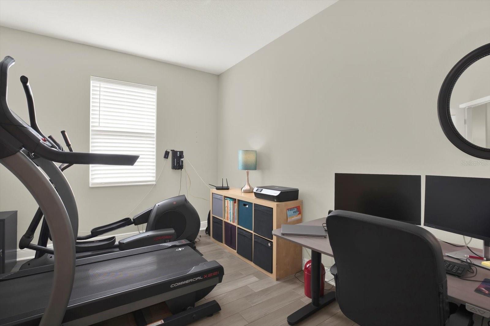 Listing photo id 20 for 19323 Hawk Valley Drive