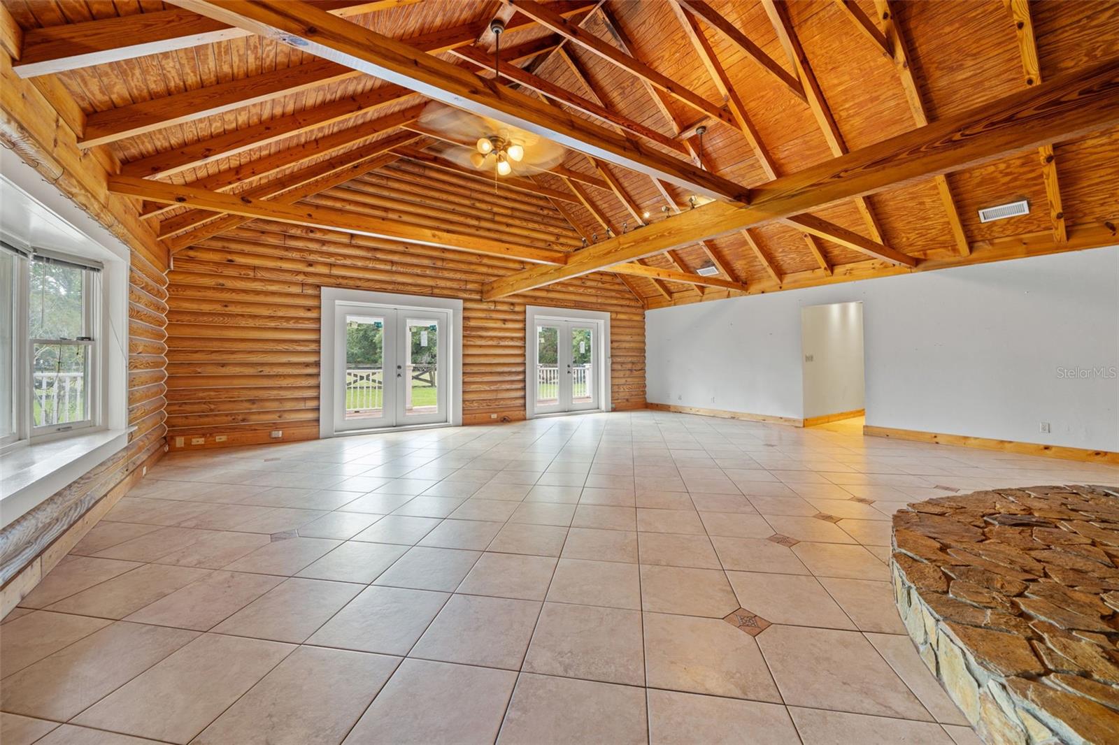 Image 15 of 55 For 18441 Oaklawn Drive