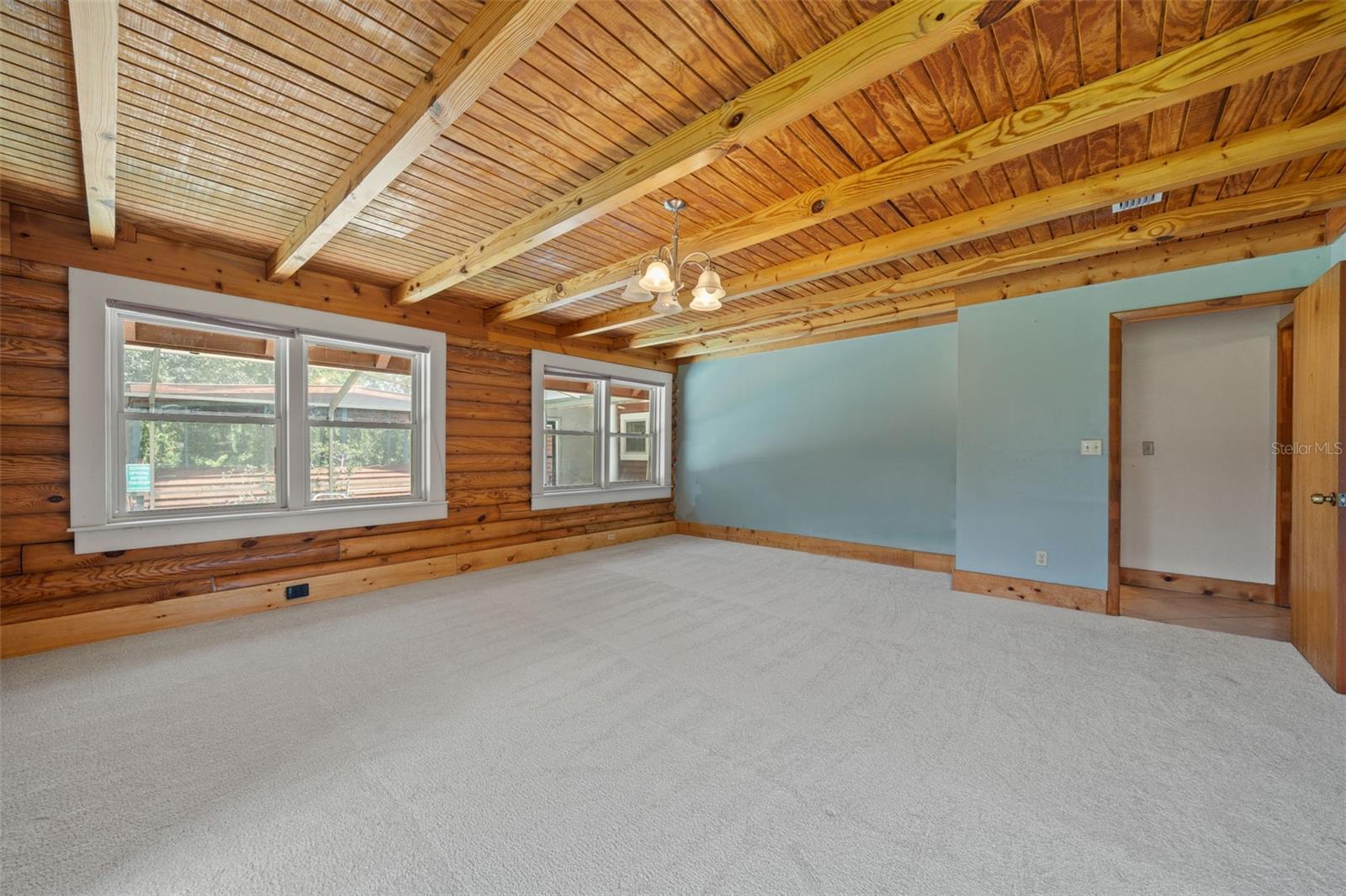 Image 23 of 55 For 18441 Oaklawn Drive