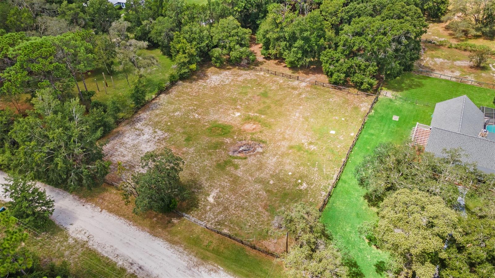 Image 51 of 55 For 18441 Oaklawn Drive