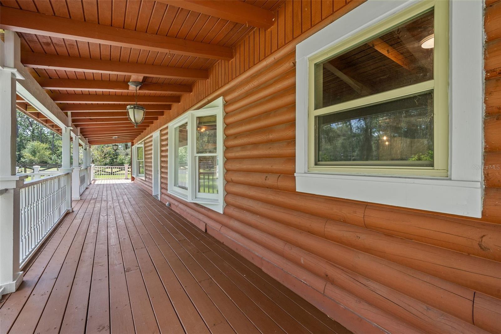 Image 9 of 55 For 18441 Oaklawn Drive