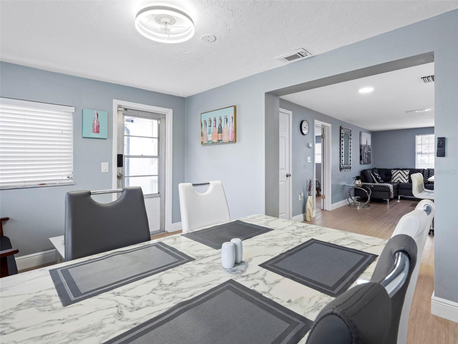 Image 10 of 33 For 1036 Viking Drive