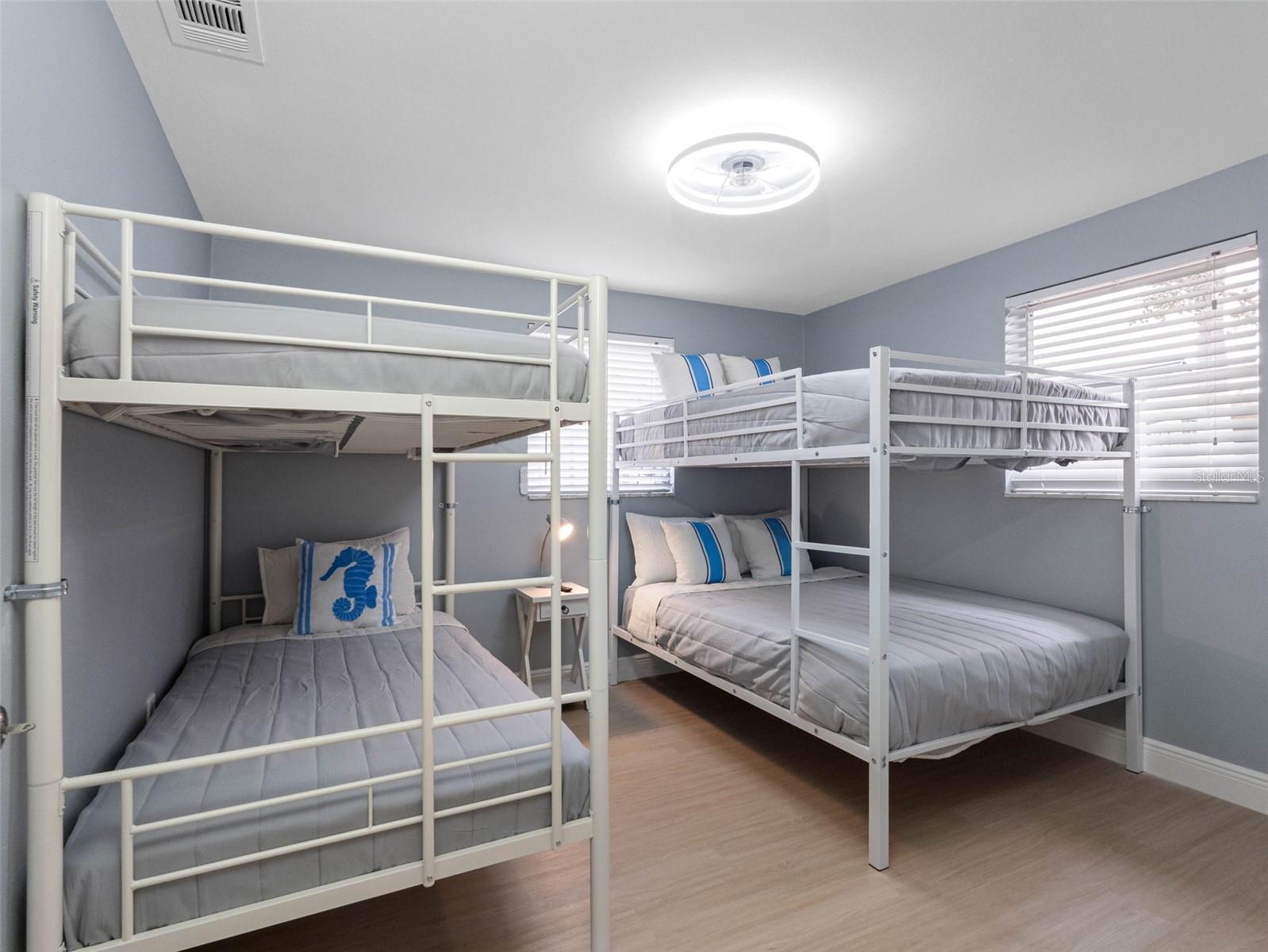 Image 11 of 33 For 1036 Viking Drive