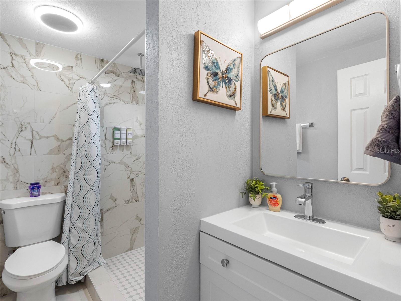 Image 18 of 33 For 1036 Viking Drive